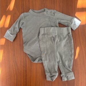 Green Goumi Baby Onesie and Pants Set